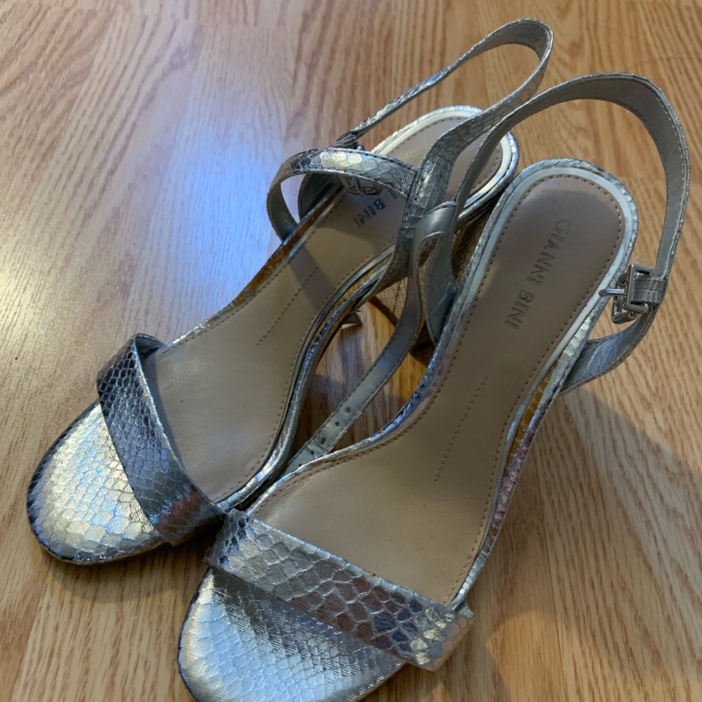 Gianni bini silver heels